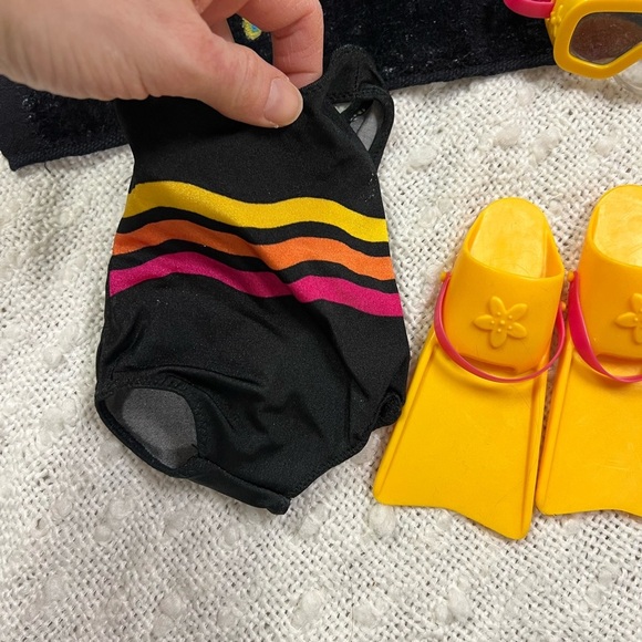 American Girl Swim Set-Complete Retired Set - Picture 3 of 4